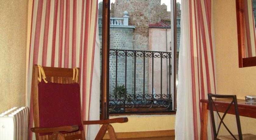 RESTAURANTE PUERTA DEL ALCAZAR 3