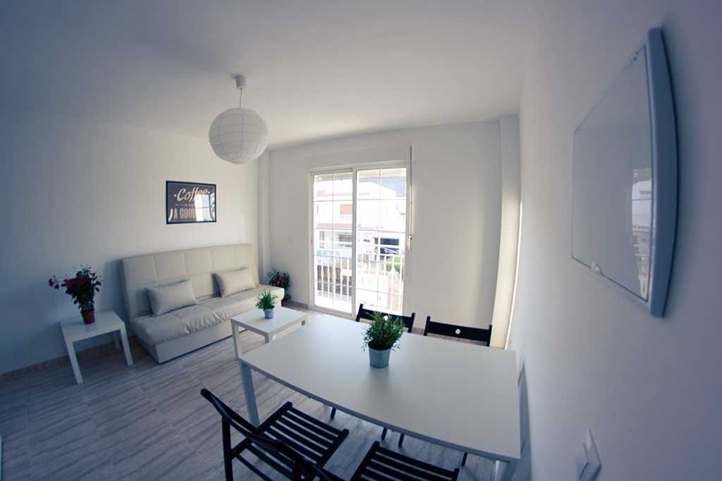 Apartamentos H3 Playamar Pintor Rosales 1