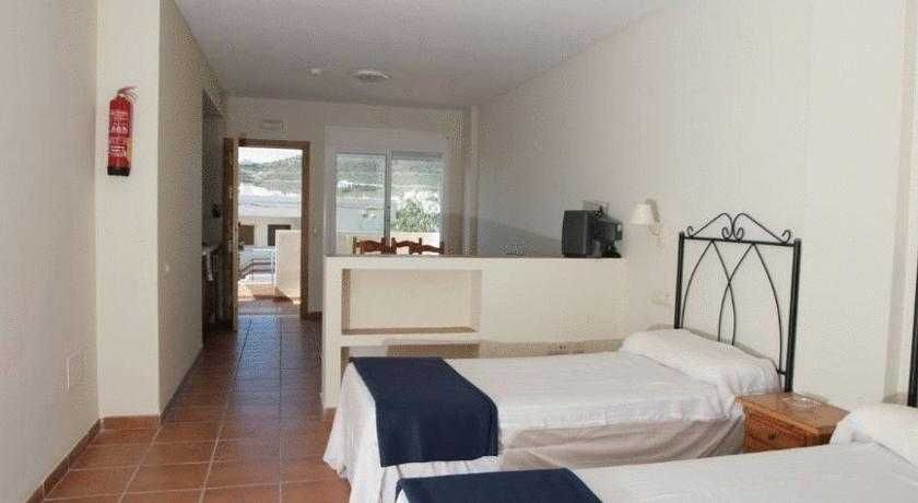 Hostal y Apartamentos-Estudios del Cabo 2 Hostal y Apartamentos-Estudios del Cabo 2