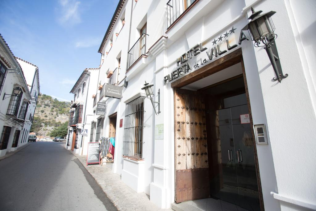 Hotel Puerta de la Villa 4 estrelas em Grazalema