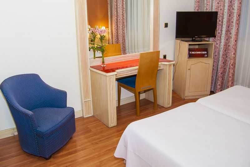 Ana María 2 Ana María 2