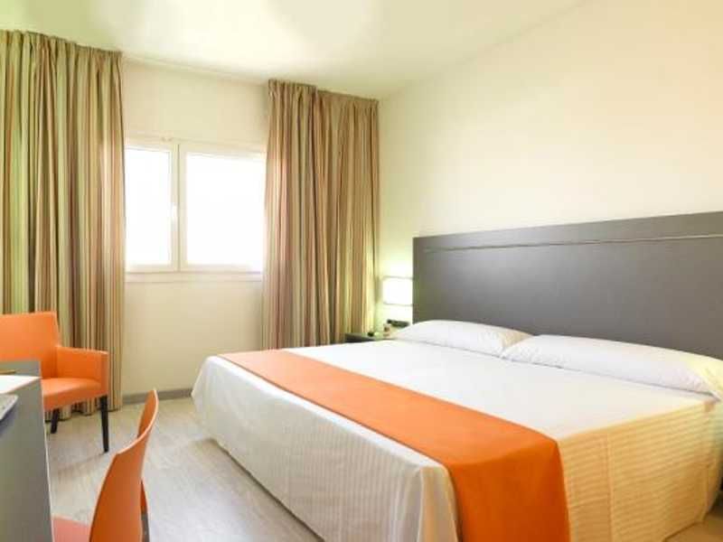 B&B Hotel Granada Estación 1 B&B Hotel Granada Estación 1