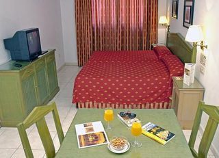 Hotel M.A. Luna 3