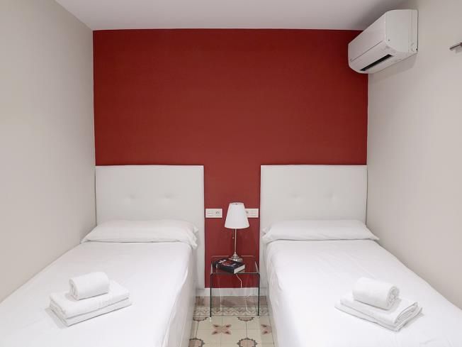 Apartamentos Mesones 18 3000 2