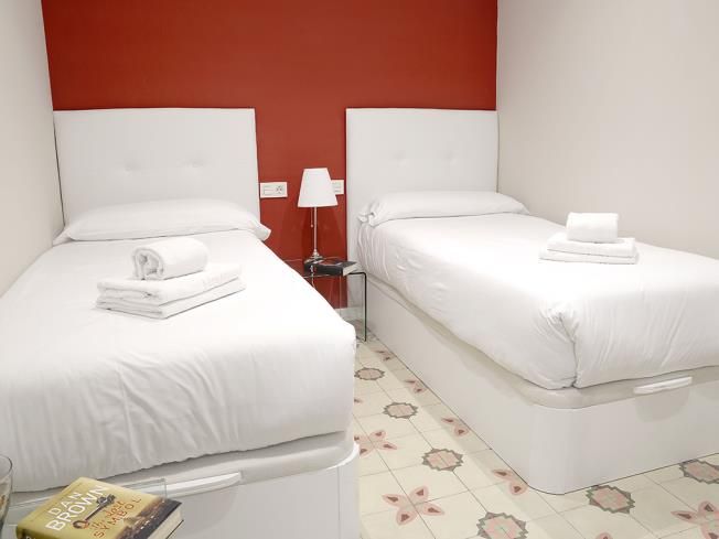 Apartamentos Mesones 18 3000 3