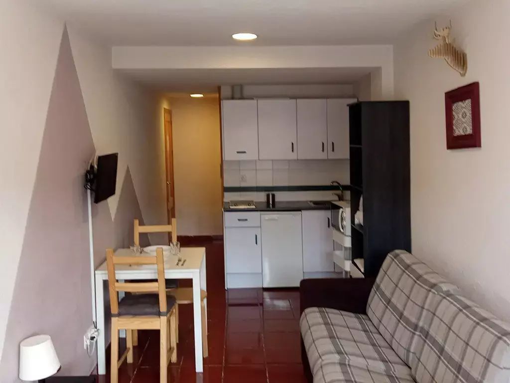 Apartamentos Las Tuyas 3000 3