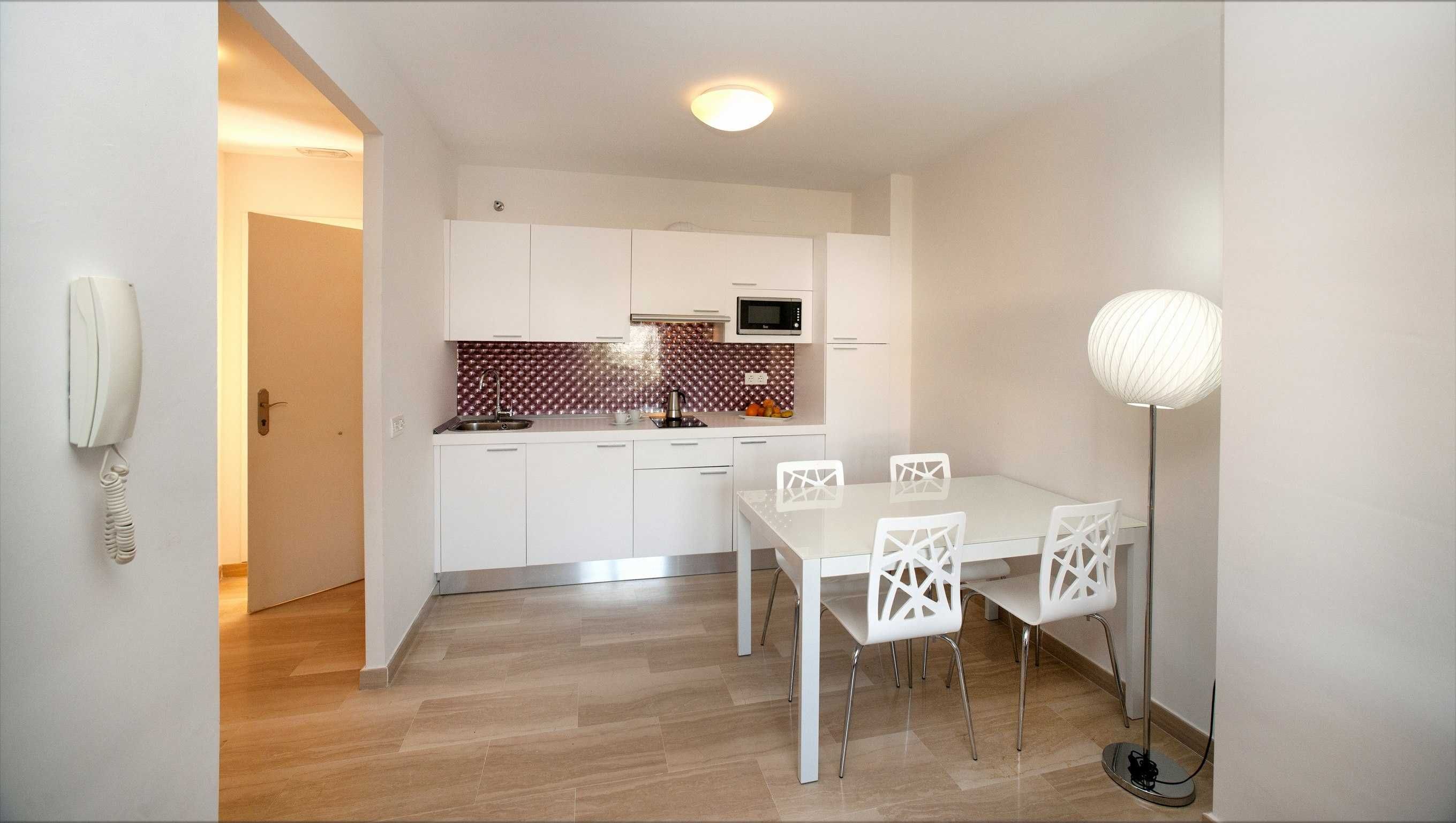 Leo Canela 2 Leo Canela 2