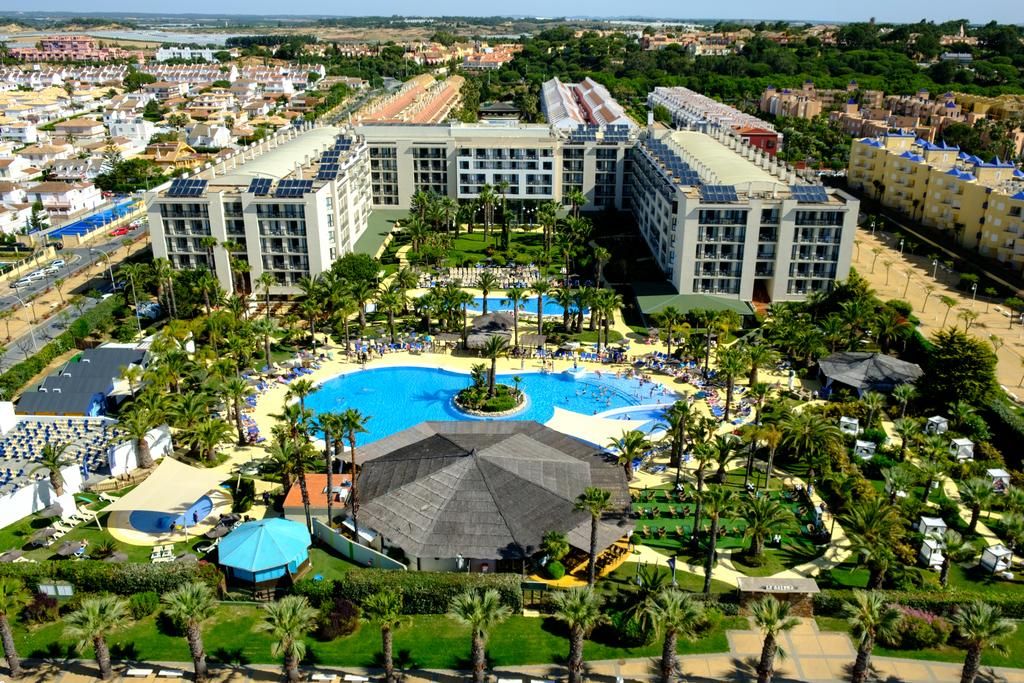 FÉRIAS 2024: Resort Familiar 4* em Islantilla