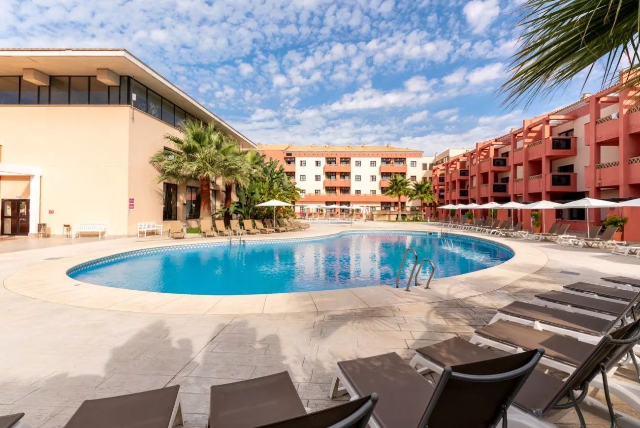 Leo Enebrales 1 Leo Enebrales 1