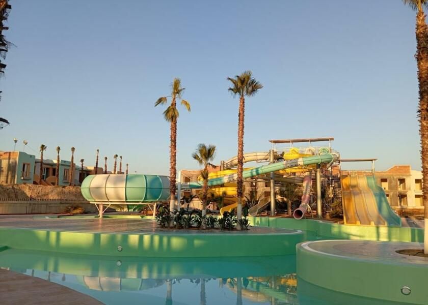 🏖️ Novo Resort Tudo Incluído 4* com Escorregas  | Matalascañas