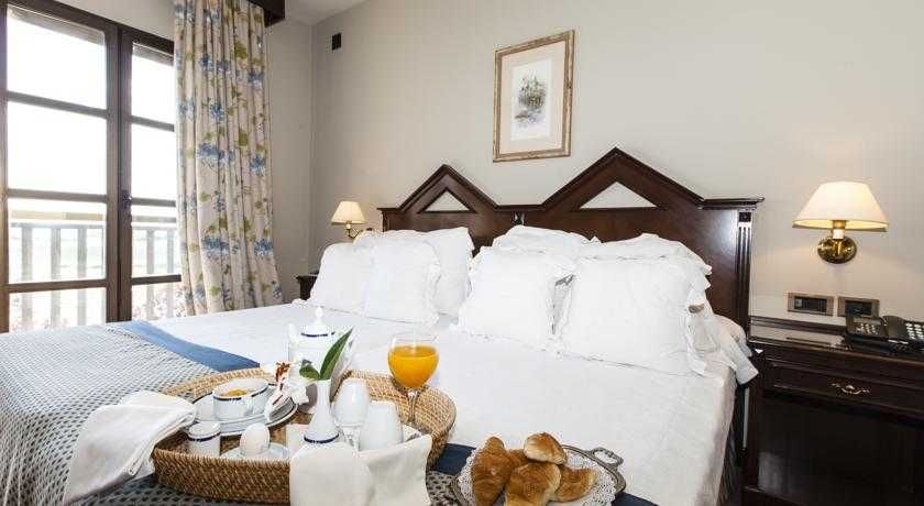 Hotel RL Ciudad De Ubeda 2 Hotel RL Ciudad De Ubeda 2