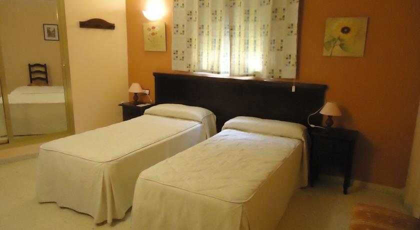 Avenida JC 3 estrelas em Vélez-Málaga