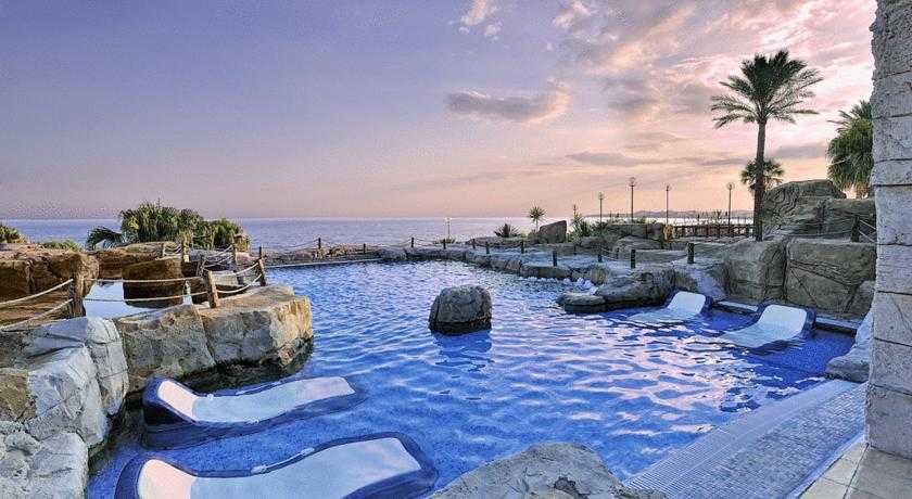 Holiday World Riwo Hotel 2