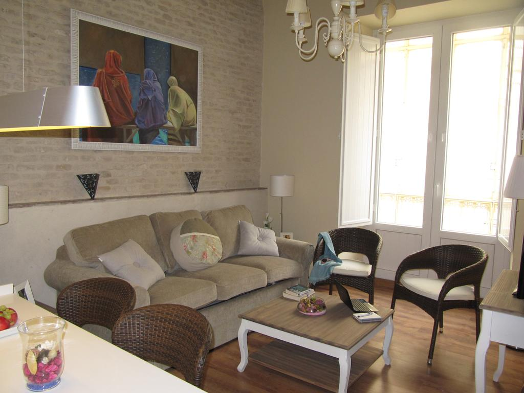 Life Apartments San Vicente 3