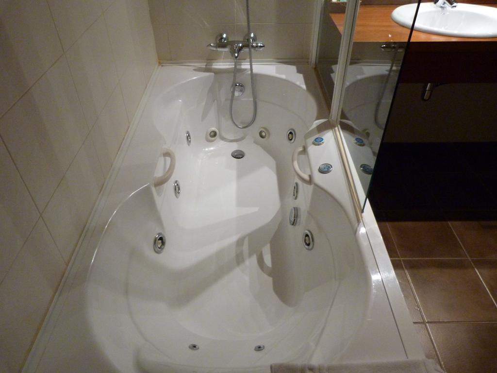 Gran Hotel Ciudad de Barbastro 2