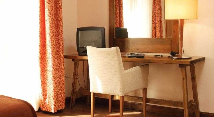 Hotel Pirineos 3