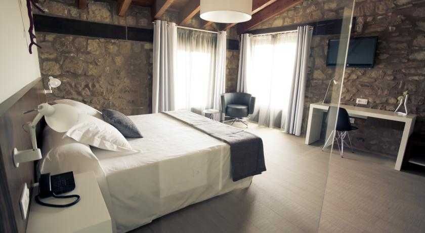 Hotel Rural Masia La Torre 1