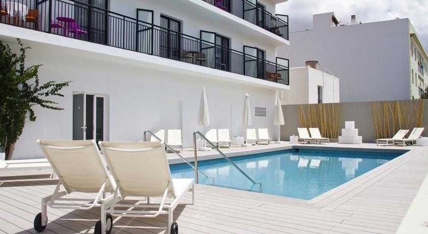 The PURPLE by Ibiza Feeling (gay only) 1