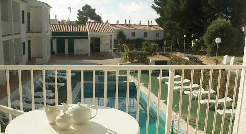 Apartamentos Annabels 2 estrellas en Cala Galdana