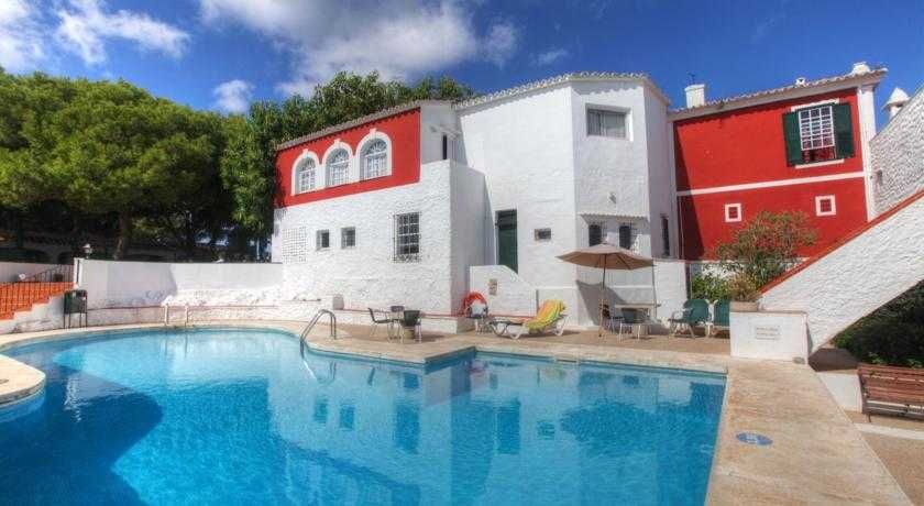 Del Almirante Collingwood House 1 Del Almirante Collingwood House 1