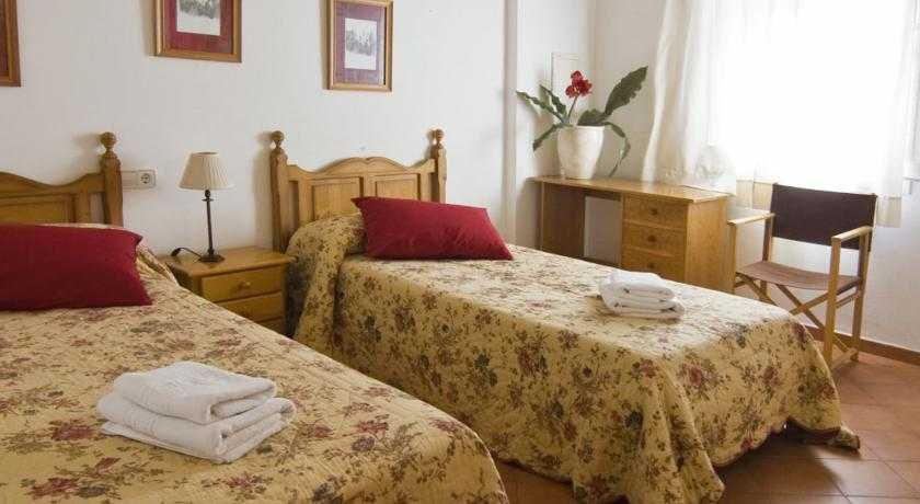 Albergue Es Claustre 2