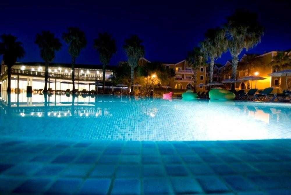 Vacances Menorca Resort+Bilhete Aqua Rock 1 dia