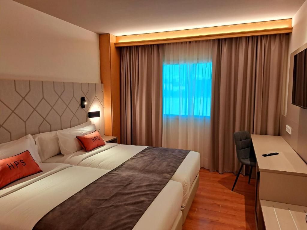 Hotel Puerta Santander 2