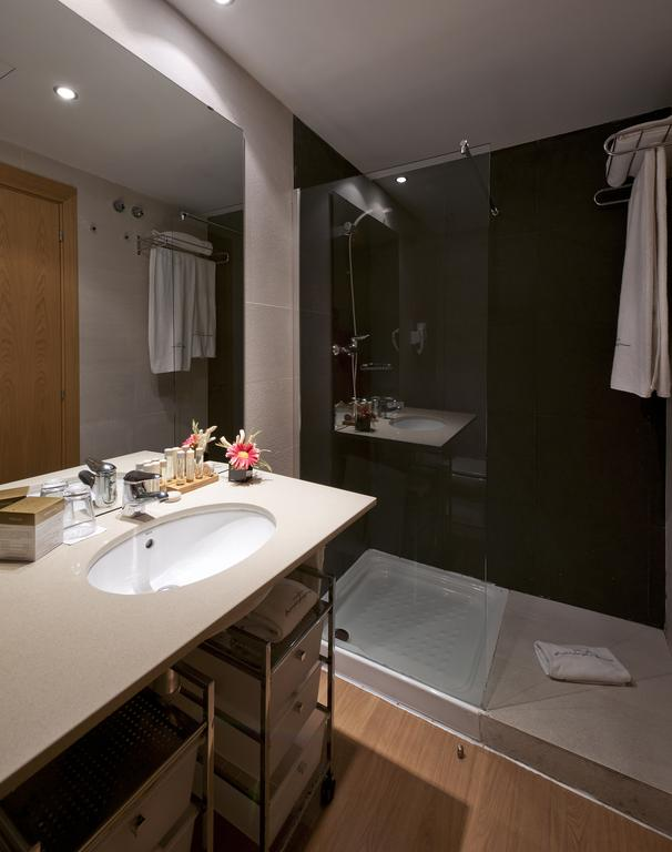 Amister Apartments 2