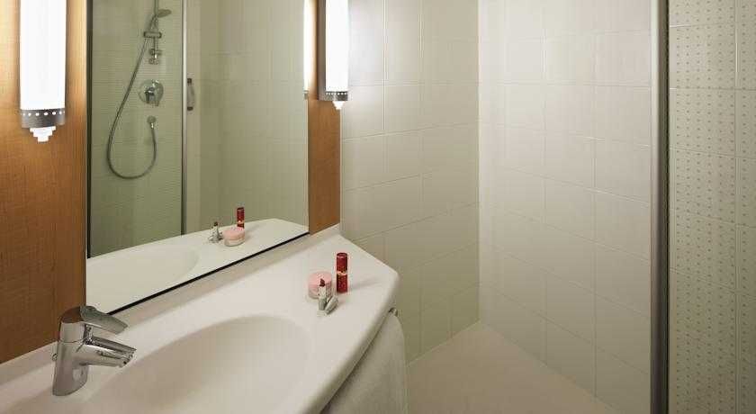 Ibis Barcelona Santa Coloma 3 Ibis Barcelona Santa Coloma 3
