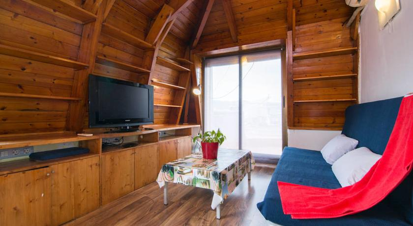 Mellow Youth Hostel 2