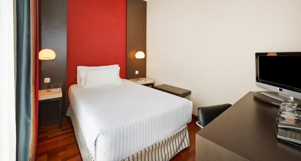 NH Barcelona Les Corts 2 NH Barcelona Les Corts 2