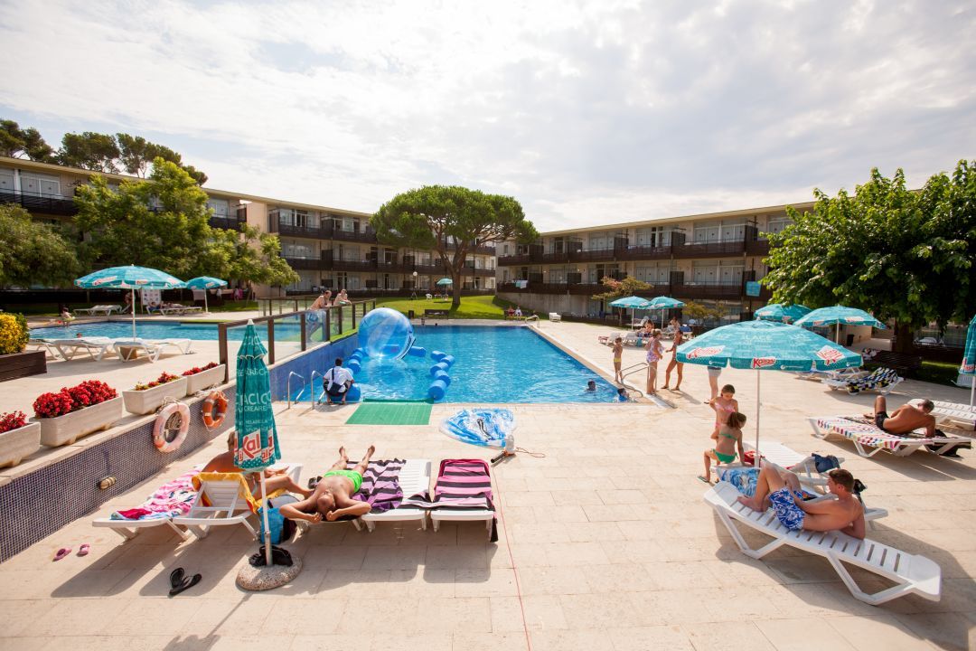 Aparthotel Comtat Sant Jordi 3 Aparthotel Comtat Sant Jordi 3