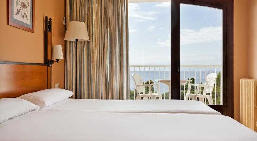 Ilunion Caleta Park 3