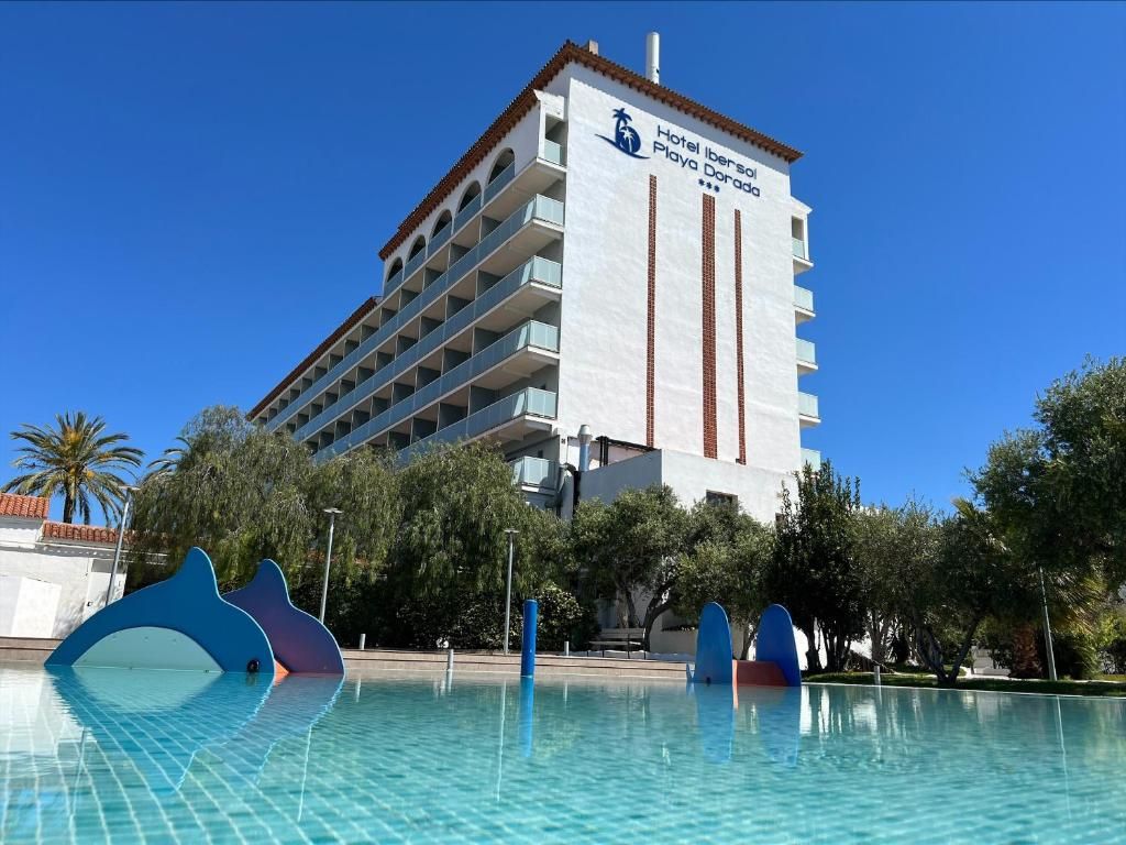 ⭐¡COSTA DE TARRAGONA EN PENSIÓN COMPLETA! 🩴Desde 2 noches: Hotel 3★ familiar con piscina splash y cerca de la playa | Comarruga ⭐¡COSTA DE TARRAGONA EN PENSIÓN COMPLETA! 🩴Desde 2 noches: Hotel 3★ familiar con piscina splash y cerca de la playa | Comarruga