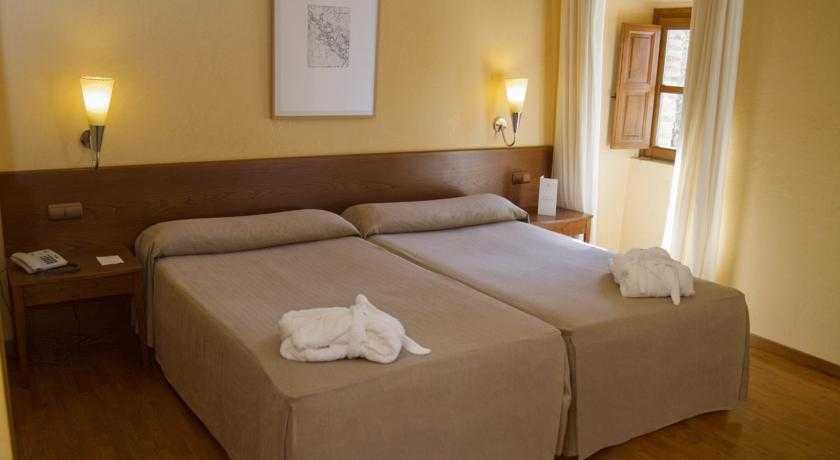 Hospedería Valle de Ambroz 2 Hospedería Valle de Ambroz 2