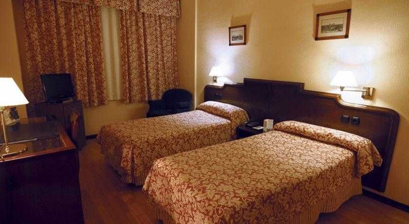 Hotel Alcántara 3 Hotel Alcántara 3