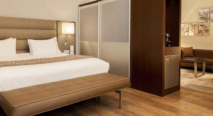 AC Palacio Del Retiro Autograph Collection 3