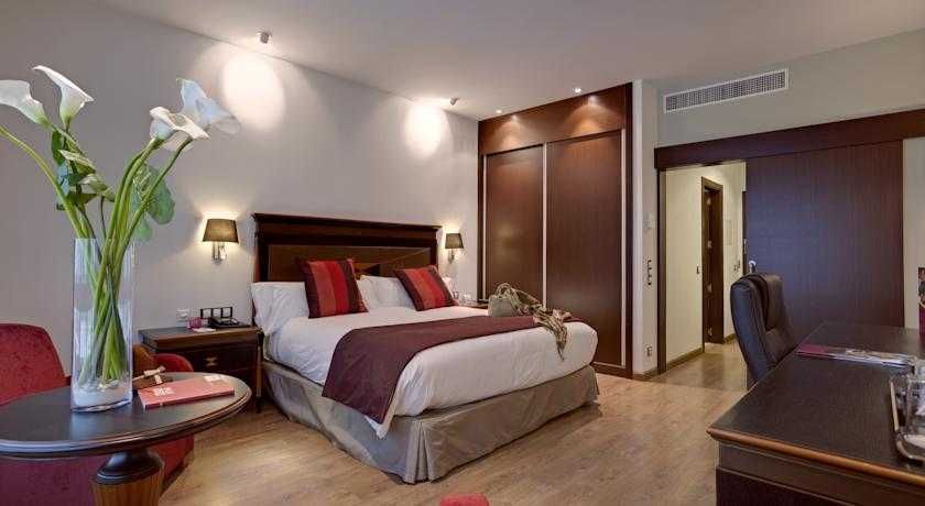 Crowne Plaza Madrid Airport 3 Crowne Plaza Madrid Airport 3