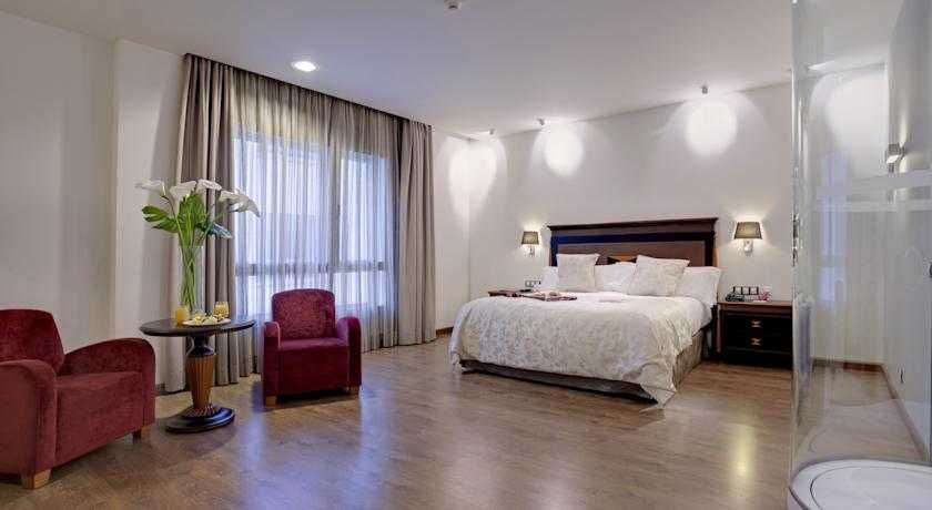 Crowne Plaza Madrid Airport 1 Crowne Plaza Madrid Airport 1