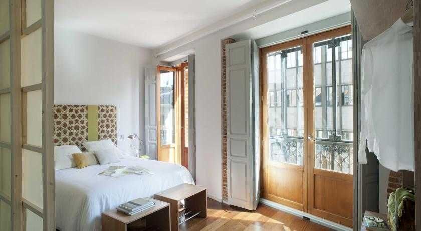 Eric Vokel Madrid Suites 2