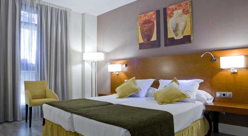 Hotel Puerta de Toledo 2 Hotel Puerta de Toledo 2