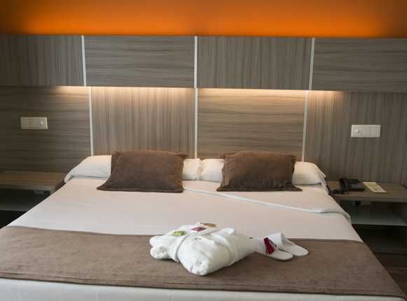 Hotel Serrano by Silken 2