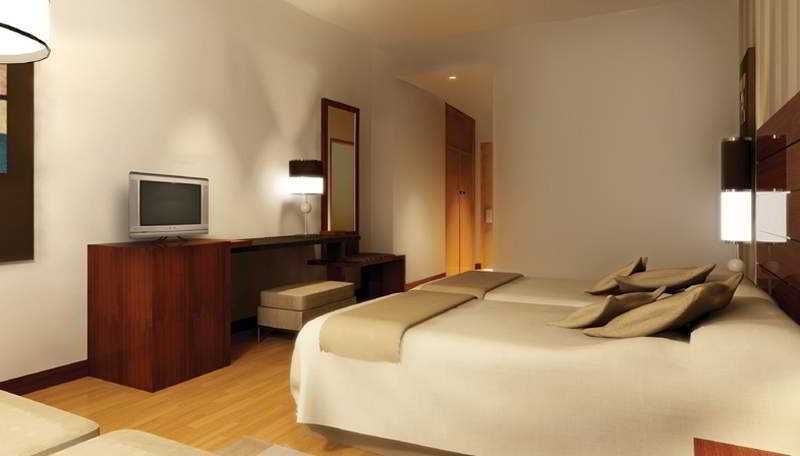 B&B Hotel Madrid Aeropuerto T4 2 B&B Hotel Madrid Aeropuerto T4 2
