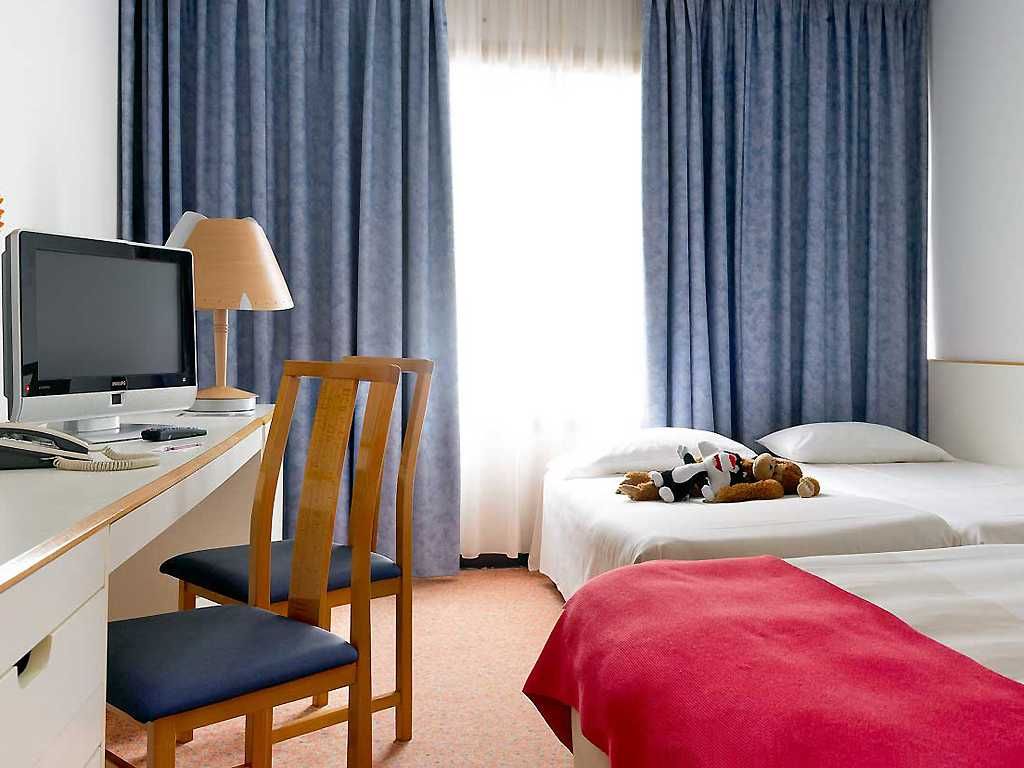 Novotel Campo De Las Naciones 2 Novotel Campo De Las Naciones 2