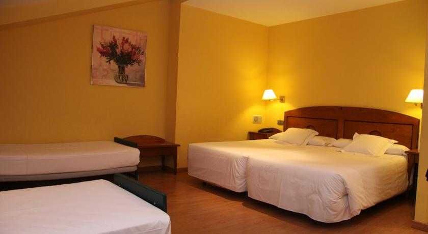 Plaza de Santiago 3 Plaza de Santiago 3