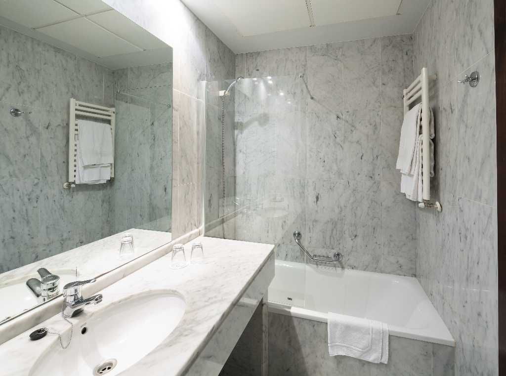 Hotel Mercure Bilbao Jardines de Albia 3