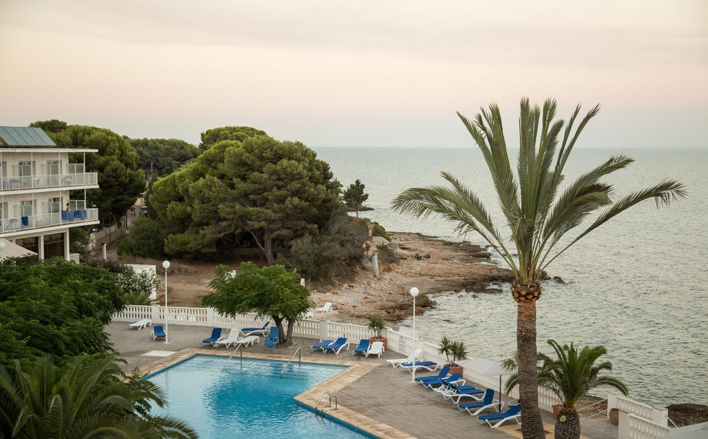 Hotel Carlos III - Alcanar 3 Hotel Carlos III - Alcanar 3