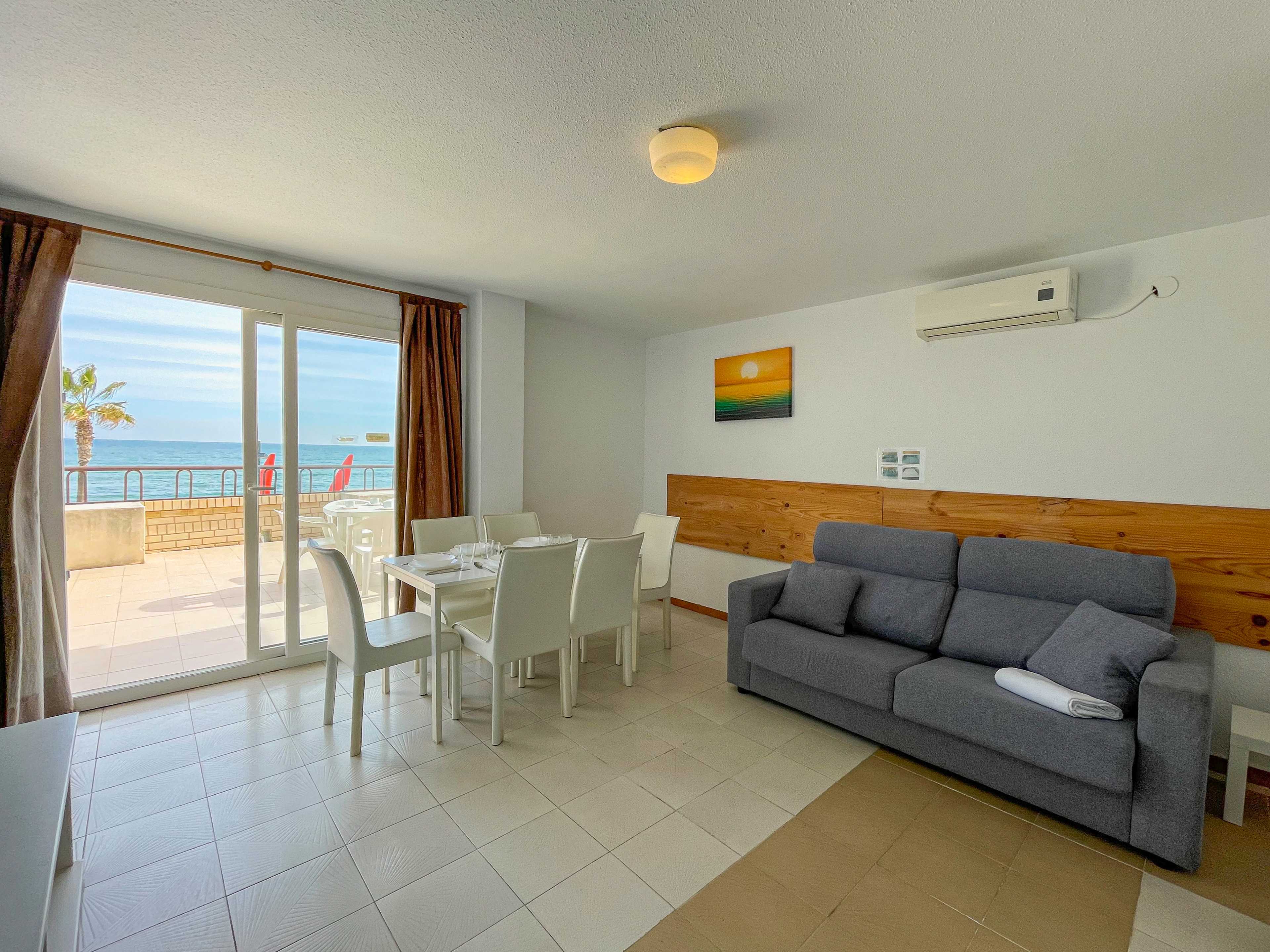 Apartamentos Oropesa Primera Línea 3000 1