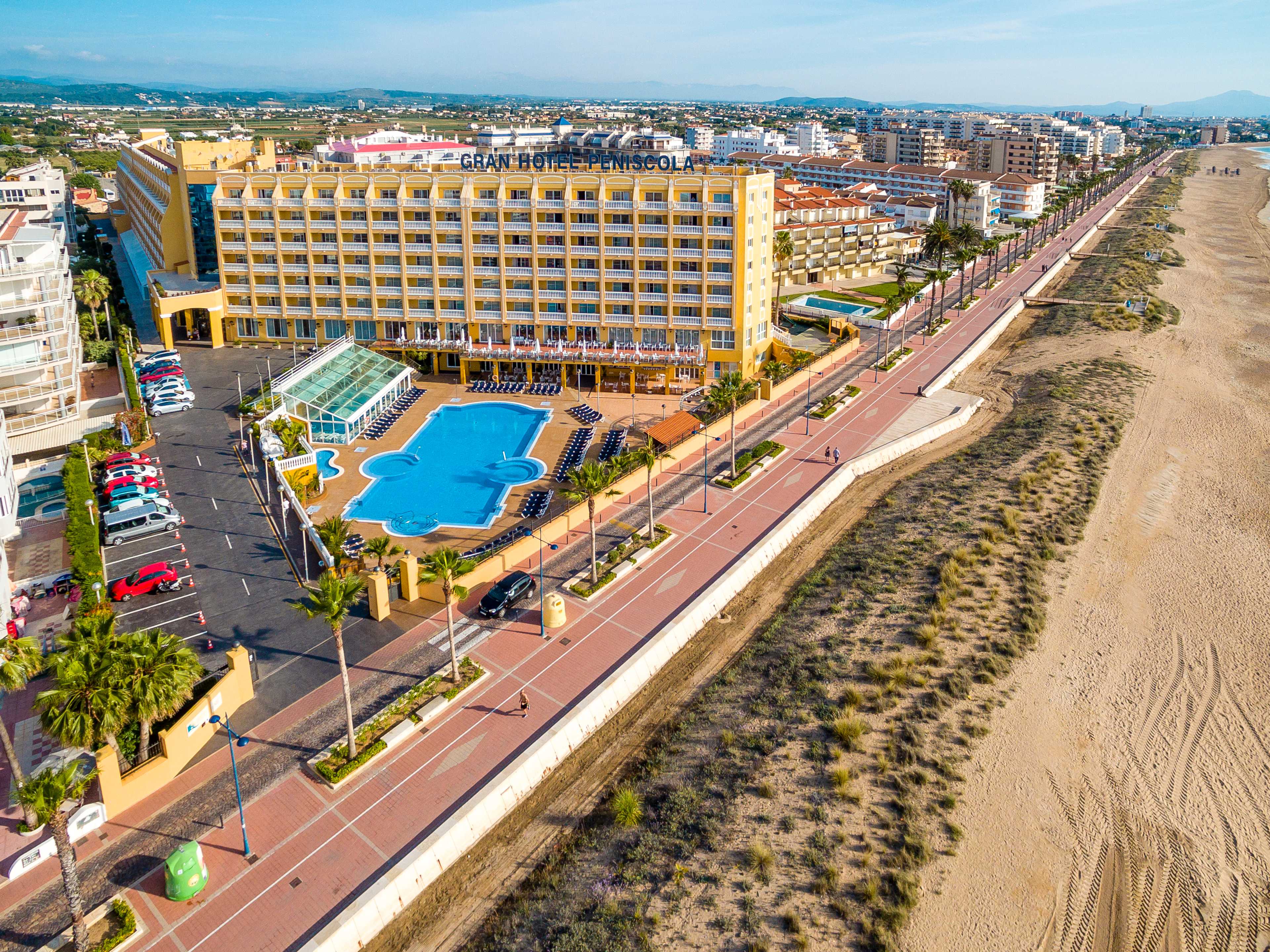 🏖️¡1ªLÍNEA DE PLAYA EN PEÑISCOLA! 🏰🌊Desde 2 noches: Hotel 4★ con desayuno en una de las mejores playas del Mediterráneo | Peñíscola 🏖️¡1ªLÍNEA DE PLAYA EN PEÑISCOLA! 🏰🌊Desde 2 noches: Hotel 4★ con desayuno en una de las mejores playas del Mediterráneo | Peñíscola