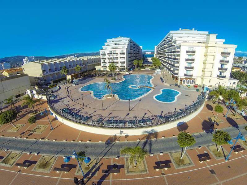 ¡Fin de año en primera línea de playa! Hotel & Spa Peñíscola Plaza Suites 🥂
